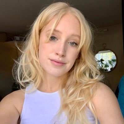 Profile Picture of Darby (@c0smic_cowgirl) on Twitter