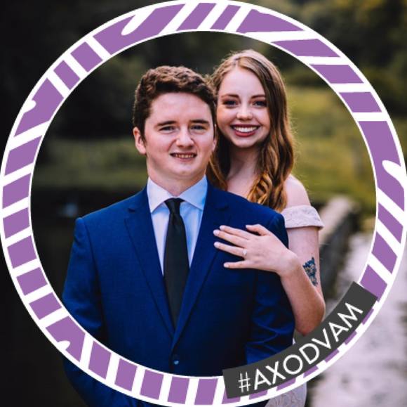 Profile Picture of Amber Sigmon (@ansigmon98) on Poshmark