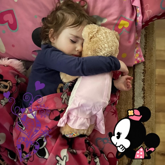 Profile Picture of Amanda Chambers (@manders8484) on Poshmark