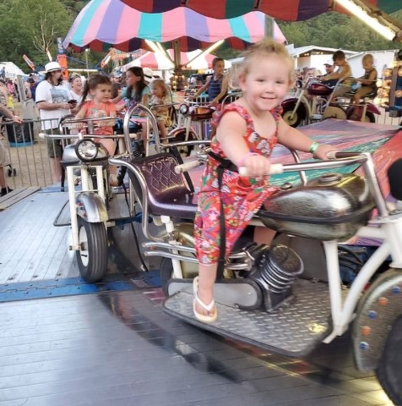 Profile Picture of Tonya Halterman (@mylife916622) on Poshmark