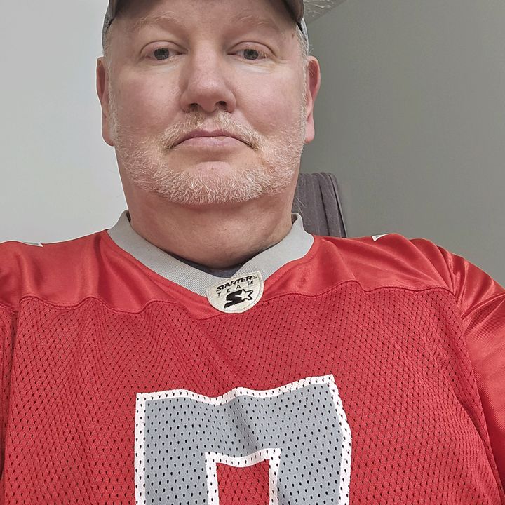 Profile Picture of Robert Hakes (@roberthakes2) on Tiktok