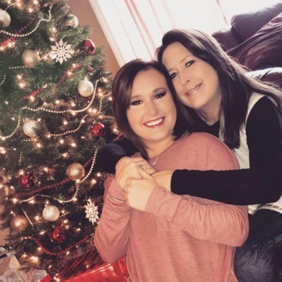 Profile Picture of Sherry Collier ray (@sunshine7403) on Poshmark