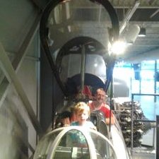 Profile Picture of Dave Pozzi (@82Villan) on Twitter