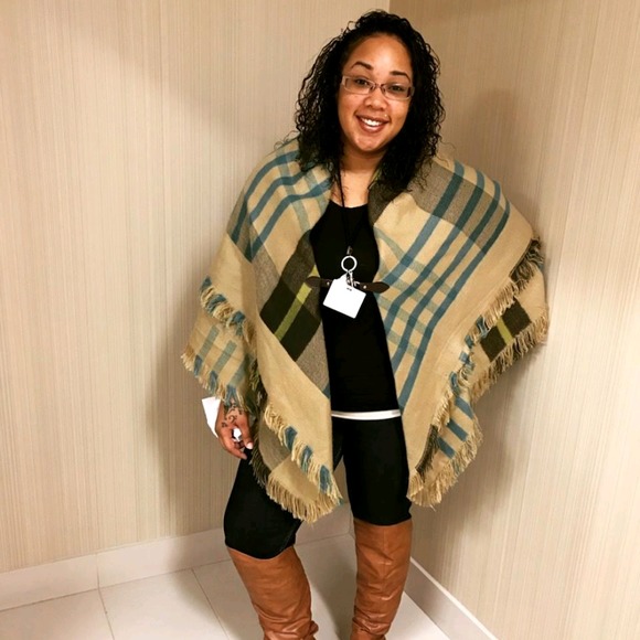 Profile Picture of Whitney Dolaman (@whitneydolaman) on Poshmark