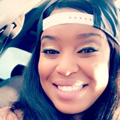 Profile Picture of Miranda Henry (@randatay86) on Twitter