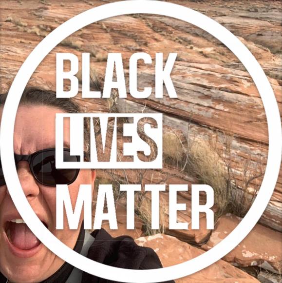 Profile Picture of Stephanie Laxton (@stephanielaxton) on Poshmark