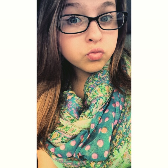 Profile Picture of Brianna Cassata (@bribricass) on Poshmark