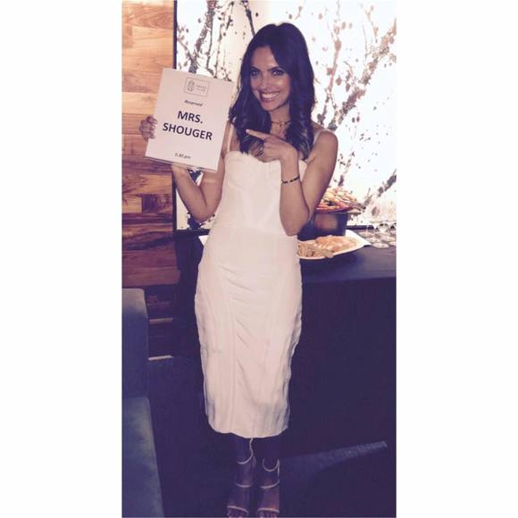 Profile Picture of Cassie Shouger (@cassie_shouger) on Poshmark