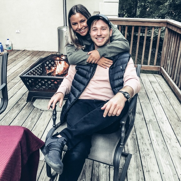 Profile Picture of Lauren Smarowsky (@laurensmarowsky) on Poshmark