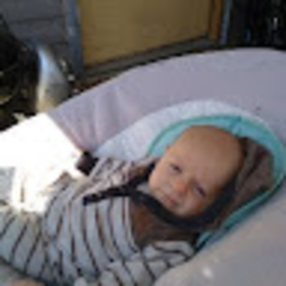 Profile Picture of Stacy Kulakowski (@s_kulakowski) on Poshmark