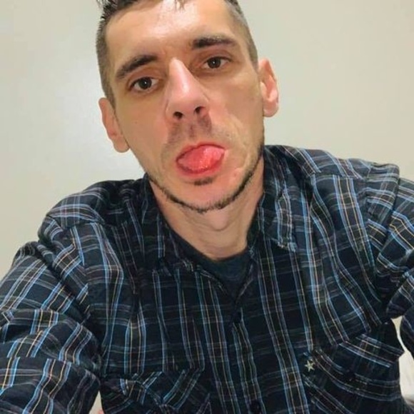 Profile Picture of Dominic Bonavia (@dominicbon27) on Poshmark