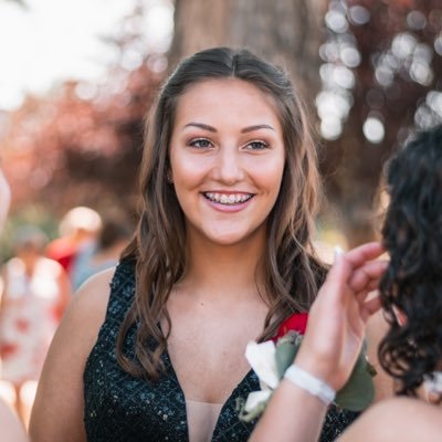 Profile Picture of JULIA HUTTON (@JULIAHUTTON20) on Twitter