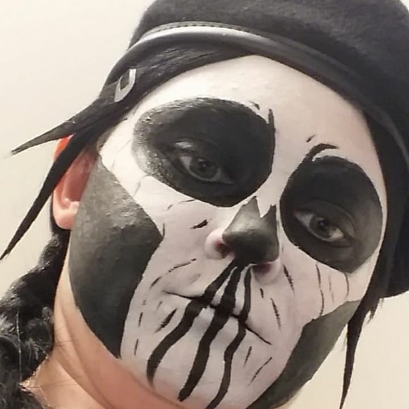 Profile Picture of Micah Terry (@micahterry613) on Poshmark