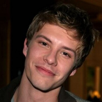 Profile Picture of Evan Vaughn (@evanvaughn1990) on Twitter