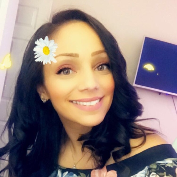 Profile Picture of Jessica Coriano (@jcoriano125) on Poshmark
