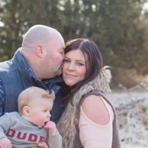 Profile Picture of Aimée Macfarlane (@eemia50) on Poshmark