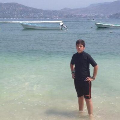 Profile Picture of Victor Villalpando (@Victor_Camaro) on Twitter