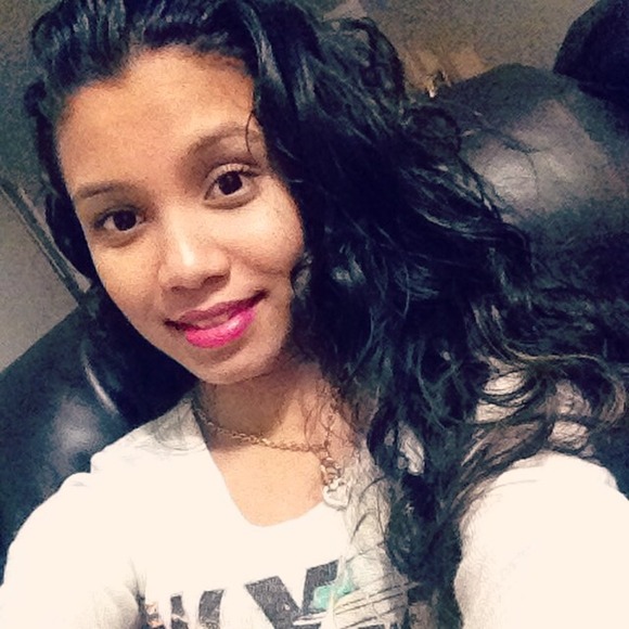 Profile Picture of Malinda Ramnath (@malinda1994) on Poshmark