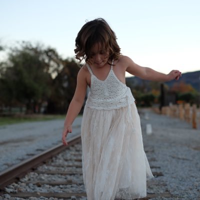 Profile Picture of Lyndsey Andrews (@LyndseyMarlene) on Twitter