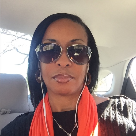 Profile Picture of Coretta King (@crking42) on Poshmark