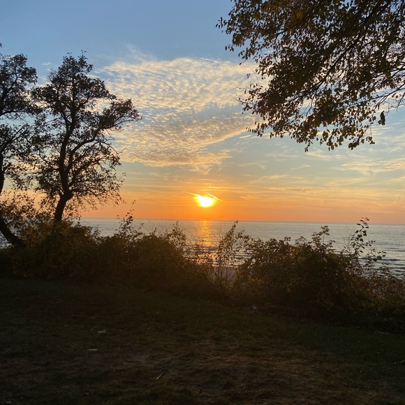 Profile Picture of Alyssa Galway (@alyssashgalway) on Poshmark