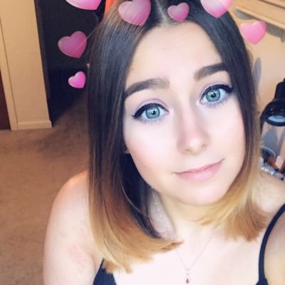 Profile Picture of Erin. (@TonySopranhoe) on Twitter