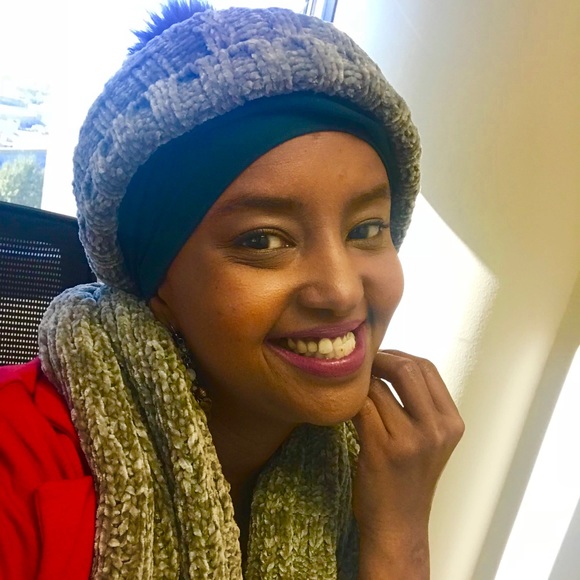 Profile Picture of Asha Hussein (@ashahussein87) on Poshmark