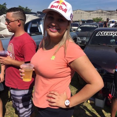 Profile Picture of Amanda (@mandy_torr) on Twitter