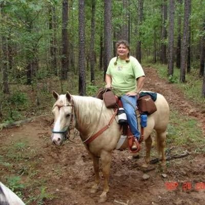 Profile Picture of Janet Hoyer (@two2horse) on Twitter
