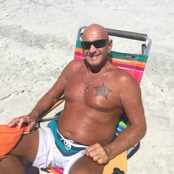 Profile Picture of Kenneth Pennington (@kenpen64) on Poshmark