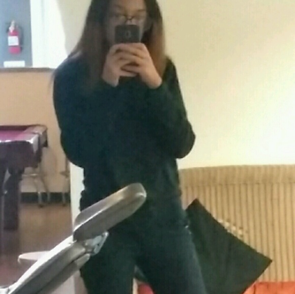 Trinity Jensen - Poshmark Profile Picture of Trinity Jensen (@trinity010102) on Poshmark