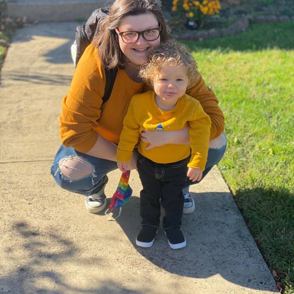 Profile Picture of Nikole Arthrell (@heyitsnikole) on Poshmark