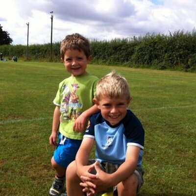 Profile Picture of Craig Pickles (@castiger21) on Twitter