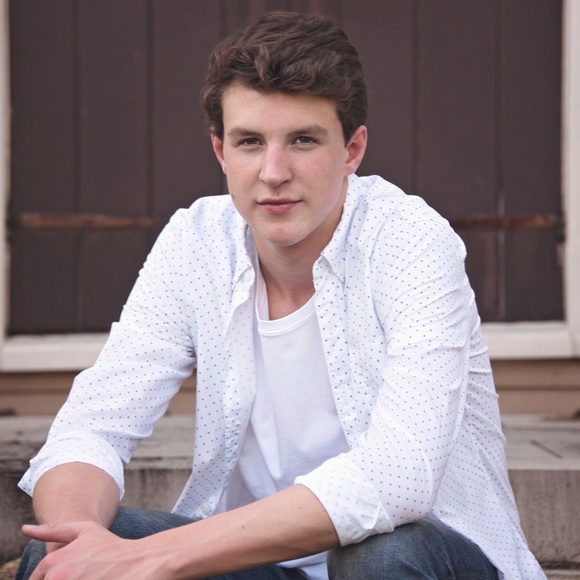 Alanson Nix - Poshmark Profile Picture of Alanson Nix (@alanson_nix) on Poshmark