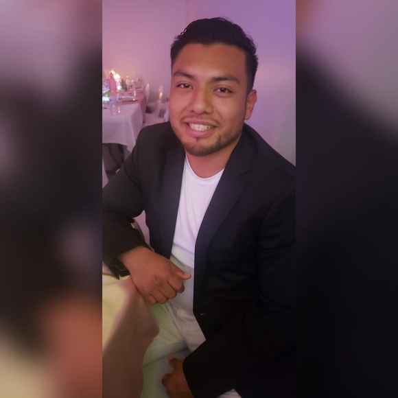 Profile Picture of Julio Cortez (@cortezjulio88) on Poshmark