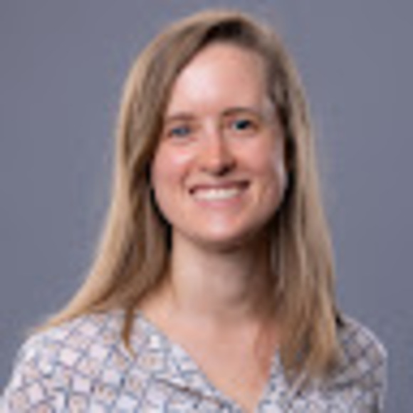 Profile Picture of Shannon Everett (@shannon_ev19) on Poshmark