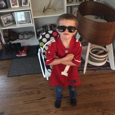 Profile Picture of George (@mighty_joe_moon) on Twitter