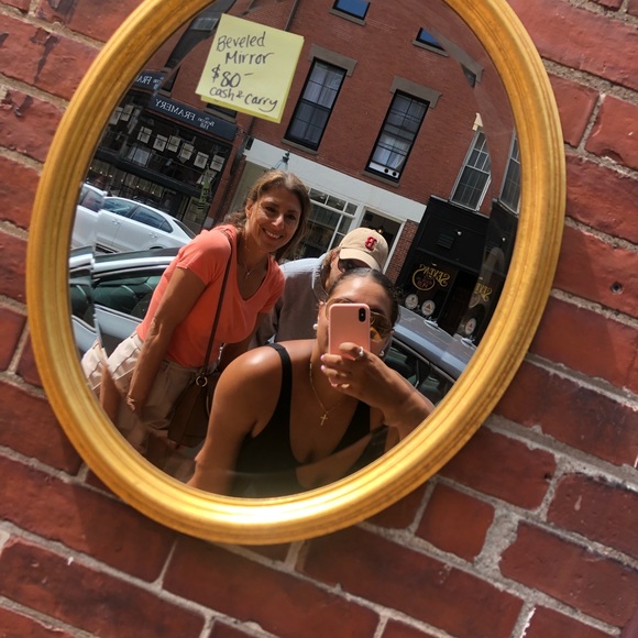 Profile Picture of Kristen Caporusso (@kcaporusso) on Poshmark