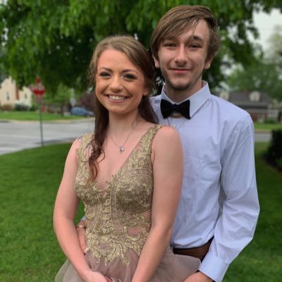 Profile Picture of Shelby Laughlin (@shelbylaughlin5) on Twitter