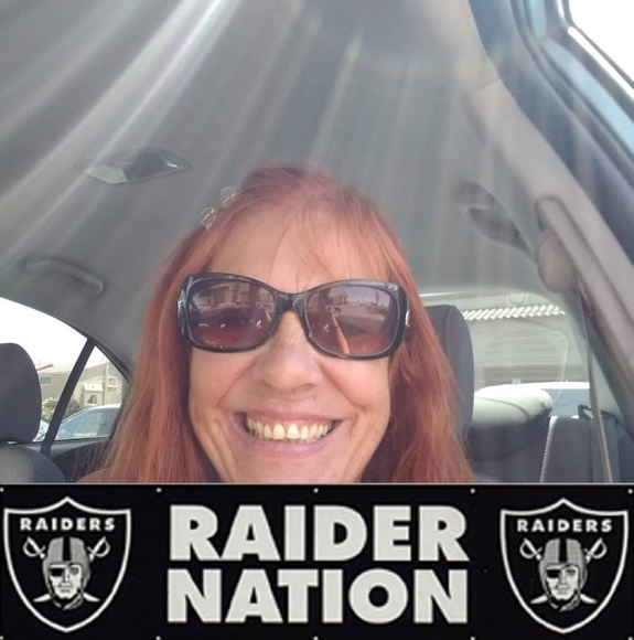 Profile Picture of Tanya Rossback (@tanyarossback) on Poshmark