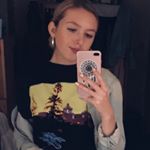 Profile Picture of Mallory Haslinger (@mal.h.fashion) on Instagram