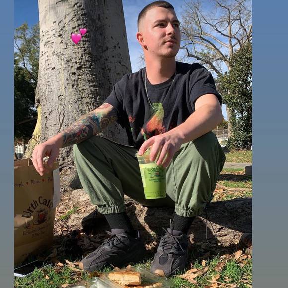 Profile Picture of Joey Governale (@joeygovernale) on Poshmark