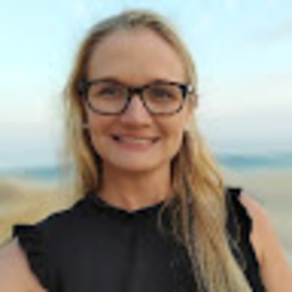 Profile Picture of Cassie Robinson ivey (@chrobinso869) on Poshmark