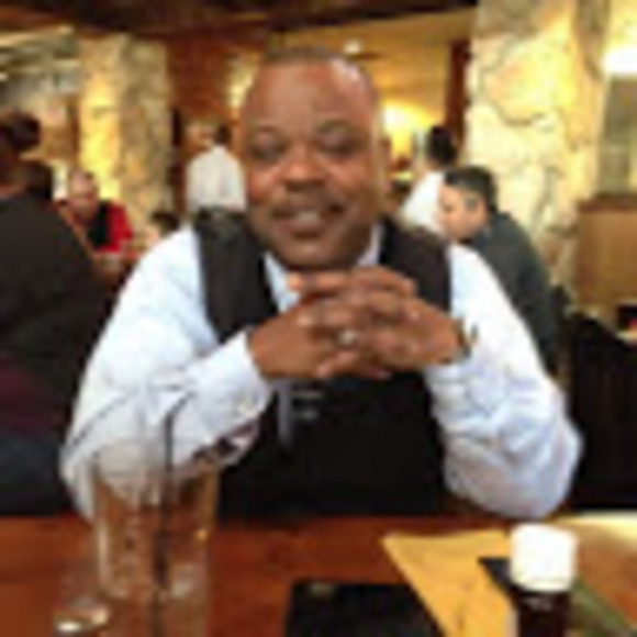 Profile Picture of Brian Mcneely (@bdoedegreat) on Poshmark