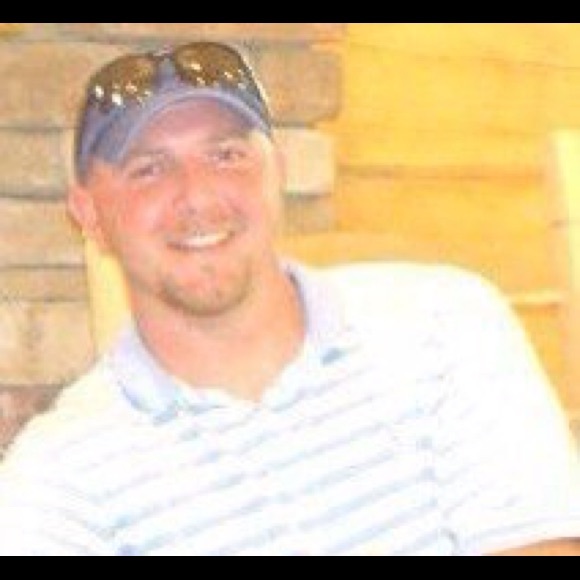 Profile Picture of Brandon Keene (@bkkeene) on Poshmark