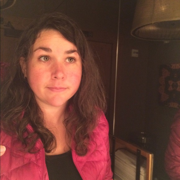 Profile Picture of Juliet Bonczkowski (@geophysical) on Poshmark