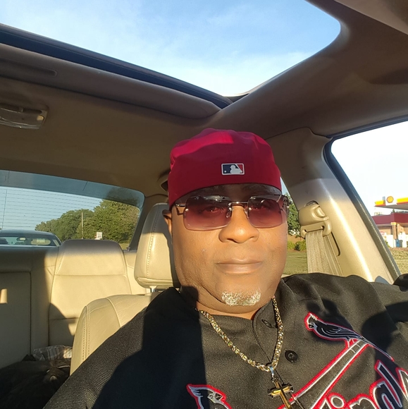 Profile Picture of Leo Townsend (@driver1967) on Poshmark