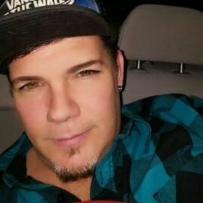 Profile Picture of Chris Thomley (@8bitfool) on Twitter