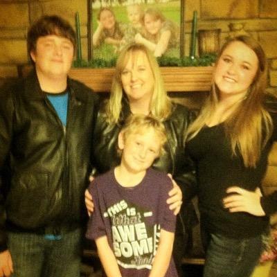 Profile Picture of James Worrell (@superme64) on Twitter