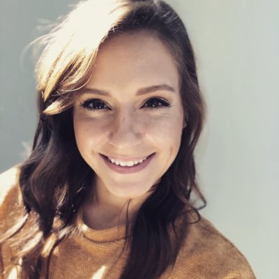 Profile Picture of Maggie Edwards (@maggie_maeb) on Twitter